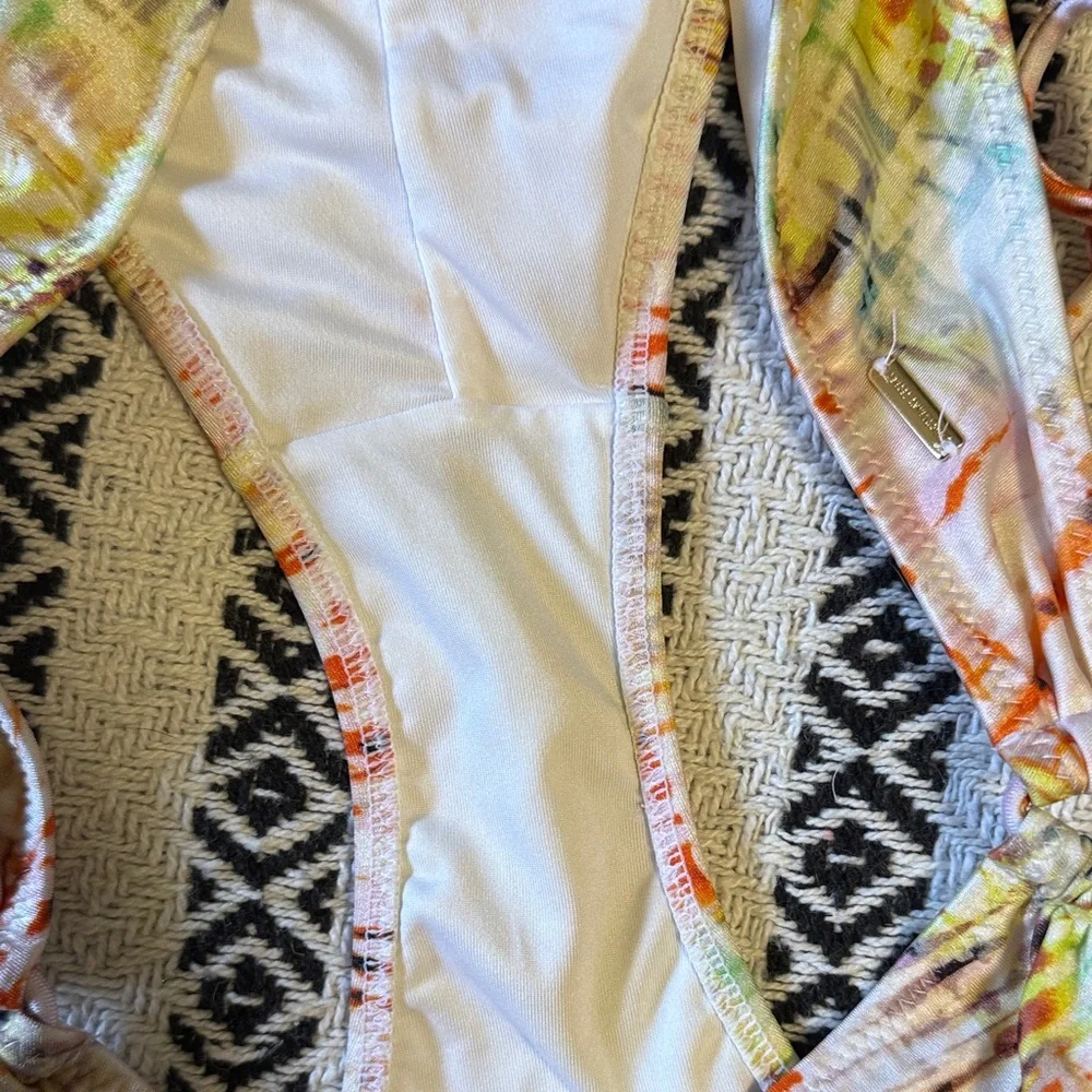 Colorful Patterned Bikini Set - Picture 3 of 6